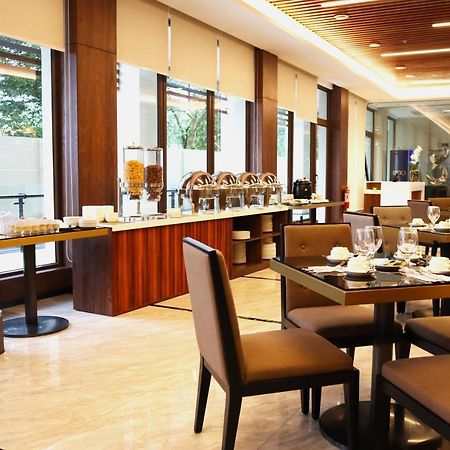 Hotel Casiana & Events Center Tagaytay Managed By Hii Tagaytay City Екстер'єр фото