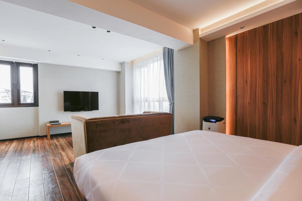 Hotel Casiana & Events Center Tagaytay Managed By Hii Tagaytay City Екстер'єр фото