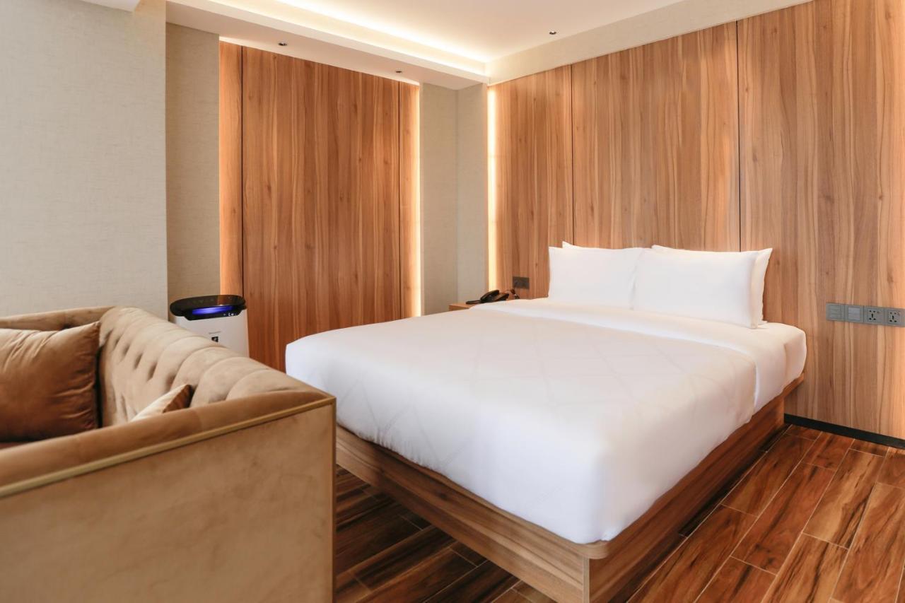Hotel Casiana & Events Center Tagaytay Managed By Hii Tagaytay City Екстер'єр фото